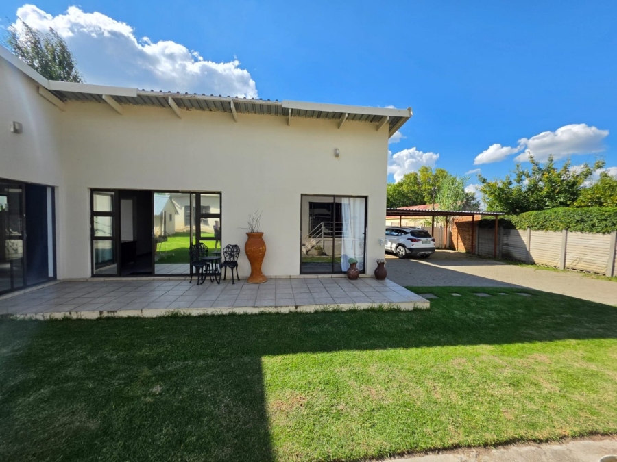 6 Bedroom Property for Sale in Bethlehem Free State